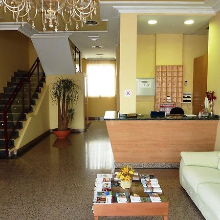 Hostal La Morada La Cisterniga ภายนอก รูปภาพ